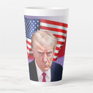 Tasse Latte Trump Tir de boue officiel avec un drapeau américa