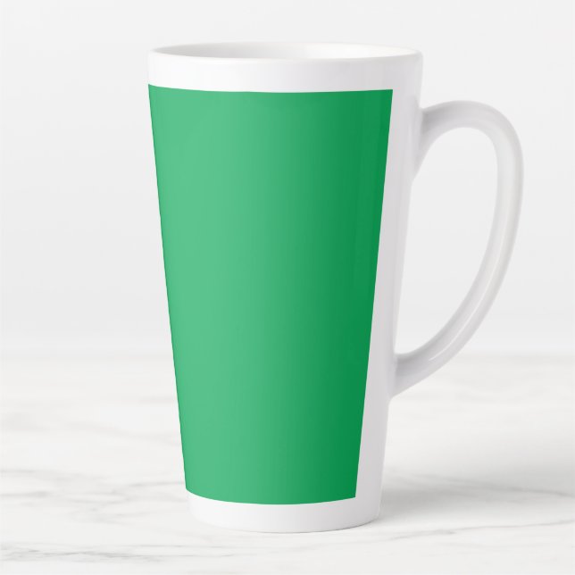 Tasse Latte un arrière - plan vert avec une bordure blanche (Droite)