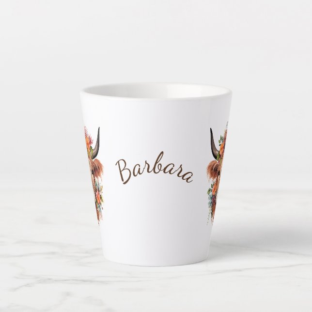 Tasse Latte Vache Highland moderne avec design de fleurs Boho (Devant)