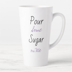 Tasse Latte Verser du sucre sur moi