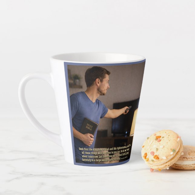 Tasse Latte Vivre fidèlement suffit (En situation)