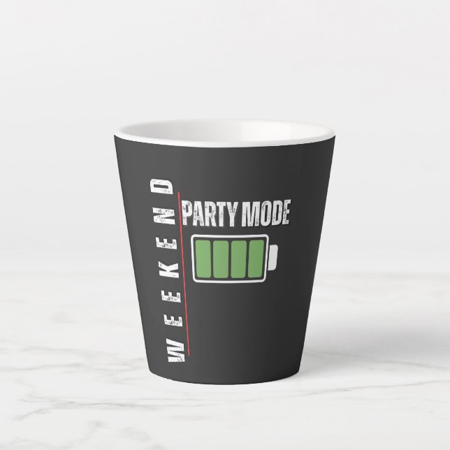 Tasse Latte Weekend Mode Party – Full Battery Graphic Design (Devant)
