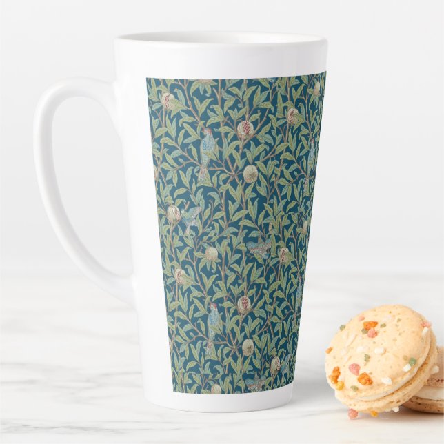 Tasse Latte William Morris "Oiseau et Grenade"  (En situation)