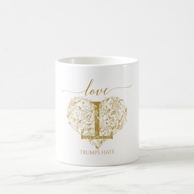 Tasse Love Trumps Hate (Centre)