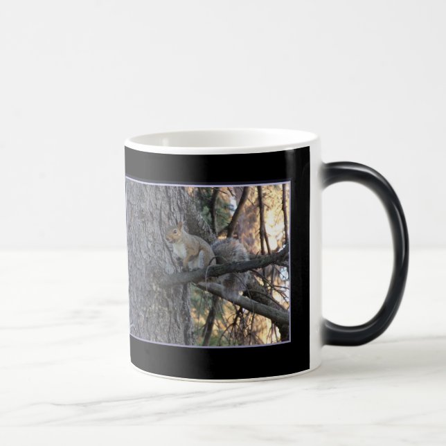 Tasse Magique Métamorphosante Écureuil dans l'Arbr (Droite)
