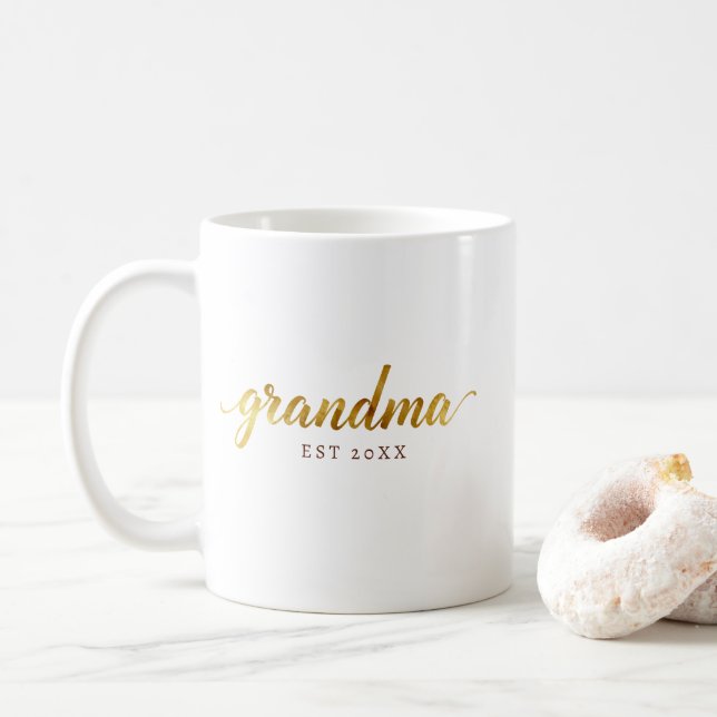 Tasse Mamie | Annonce personnalisée de bébé “EST” (Avec donut)