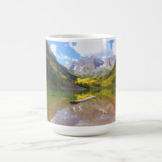 Tasse marron magnifique de Bells
