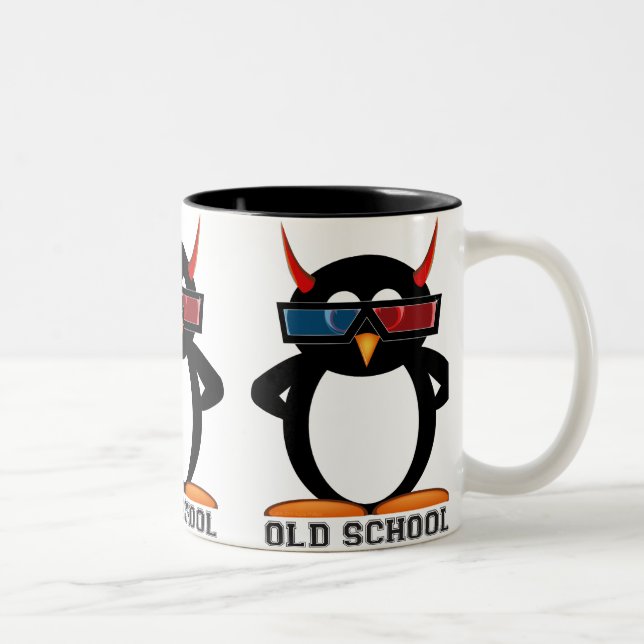Tasse mauvaise de la vieille école 3D de Penguin™ (Droit)