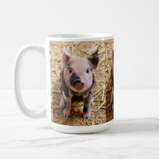 Tasse mignonne de porc d'animal de ferme de (Gauche)