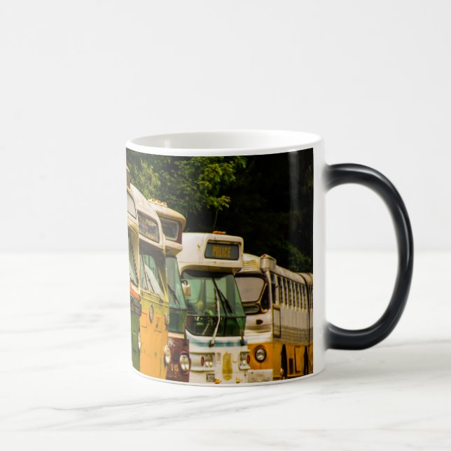 Tasse Morphing 11 oz Noir/Blanc Cimetière d'Autobu (Droite)