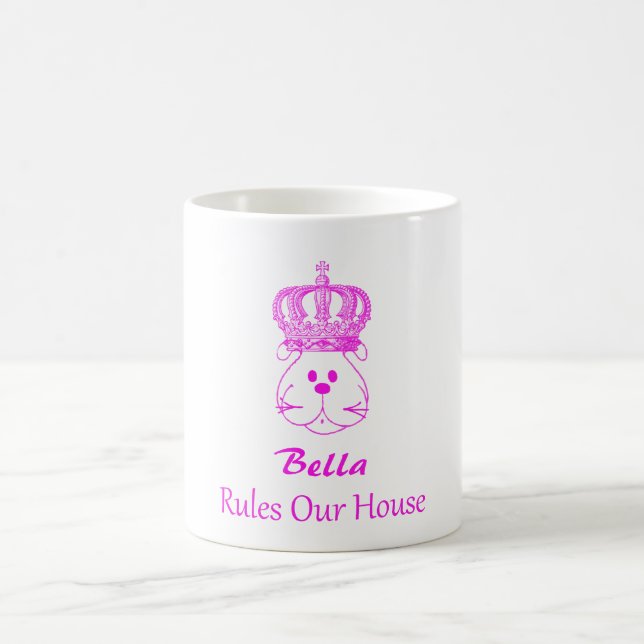Tasse Notre Chien Règne Sur Notre Maison (Centre)