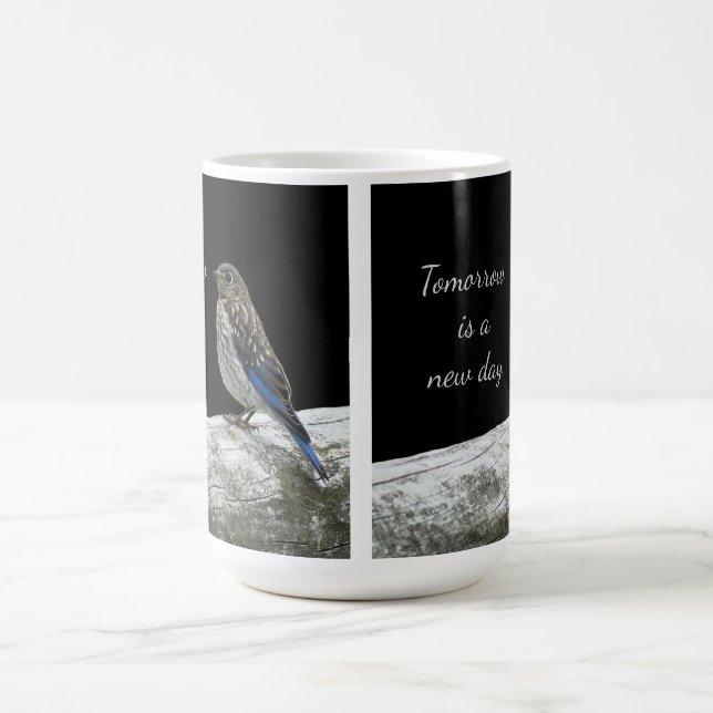 Tasse Oiseau sur une Clôture (Centre)