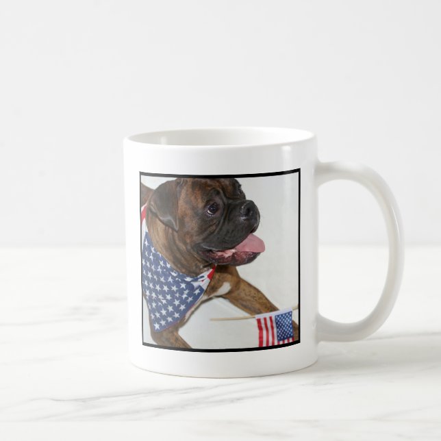 Tasse patriotique de chien de boxeur (Droite)