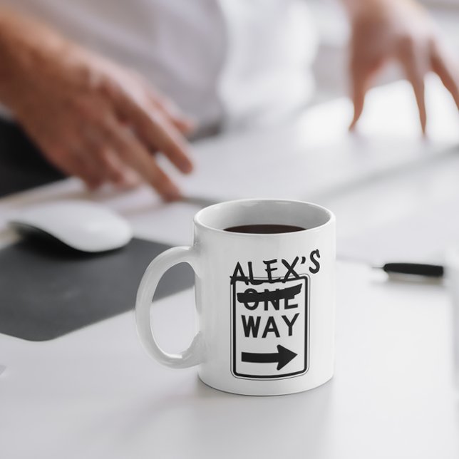 Tasse personnalisable à sens unique (Créateur téléchargé)