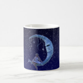 Tasse reposante de lune