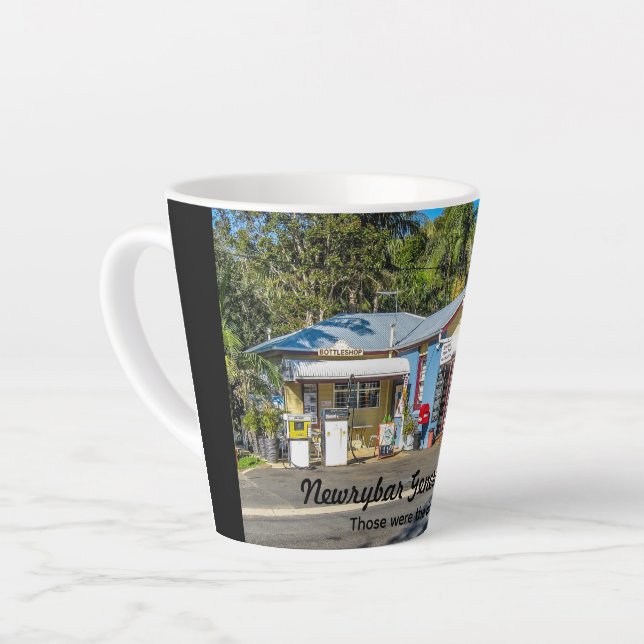 Tasse Rétro Latte Newrybar General Store (Angle gauche)