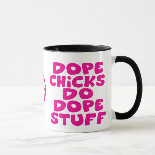 Tasse rose de substance de dopant de poussin