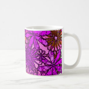 Tasse rose et pourpre psychédélique de fleurs