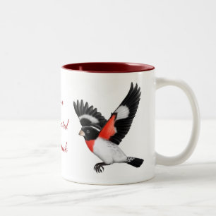 Tasse rose personnalisable d'oiseau de gros-bec de