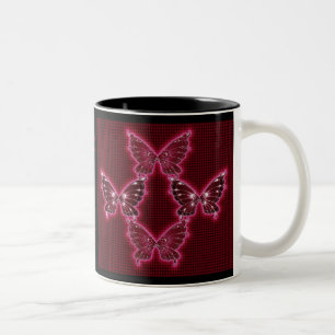 Tasse rouge de motif de papillon
