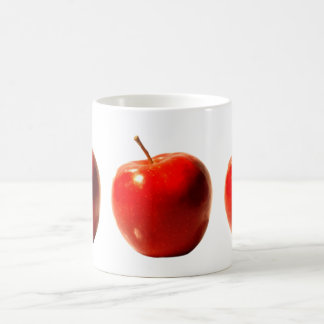 Tasse rouge de pommes