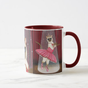 Tasse siamoise de danseur de point de chocolat de