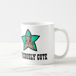 Tasse soupçonneusement mignonne