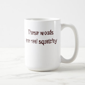 tasse squatchy en bois