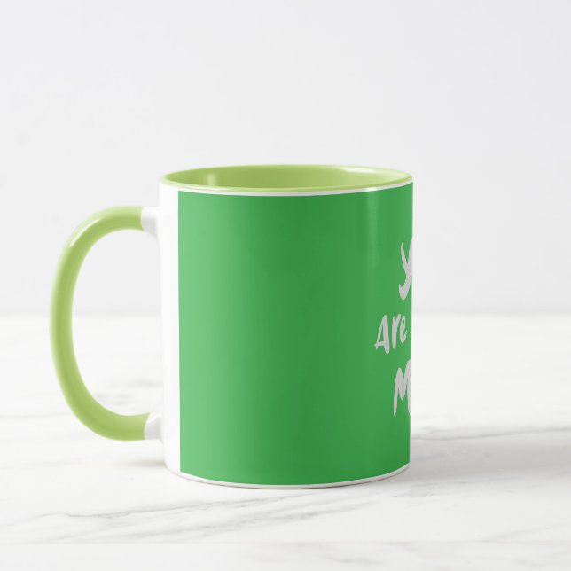 Tasse « Tu es spéciale, maman » à typographie vert (Gauche)