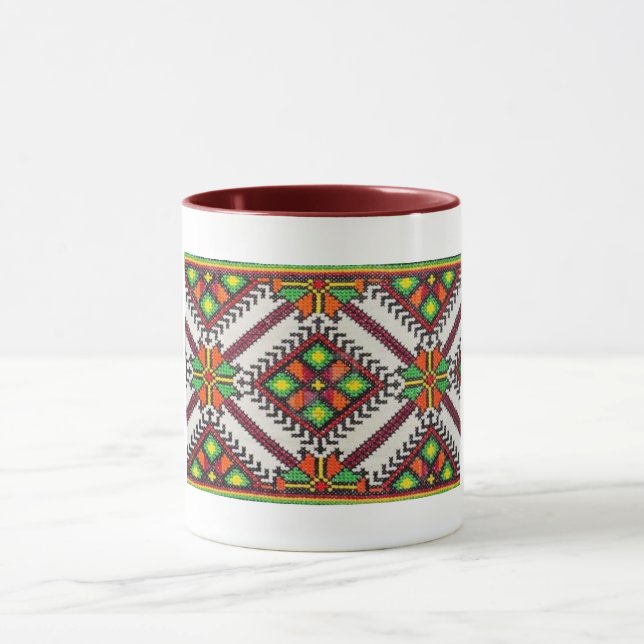 Tasse verte rouge de broderie de Vyshyvanka (Centre)