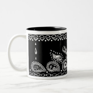 Tasses de motif de Paisley