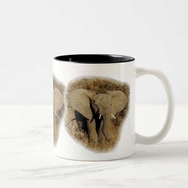 Tasses et tasses de safari de bébé d'éléphant (Droit)