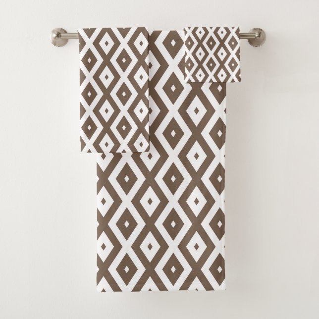 Taupe motif diamant brun et blanc (En situation)