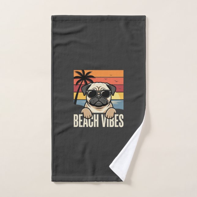 Tchiens de plage Pug Chien Coucher de soleil (Serviette à main)