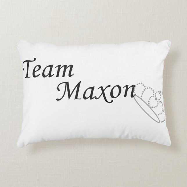 "Team Maxon" La sélection par Kiera Cass Coussin (Devant)