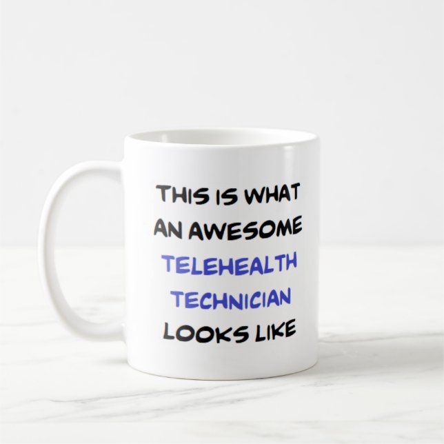 technicien en télésanté, énorme tasse de café (Gauche)