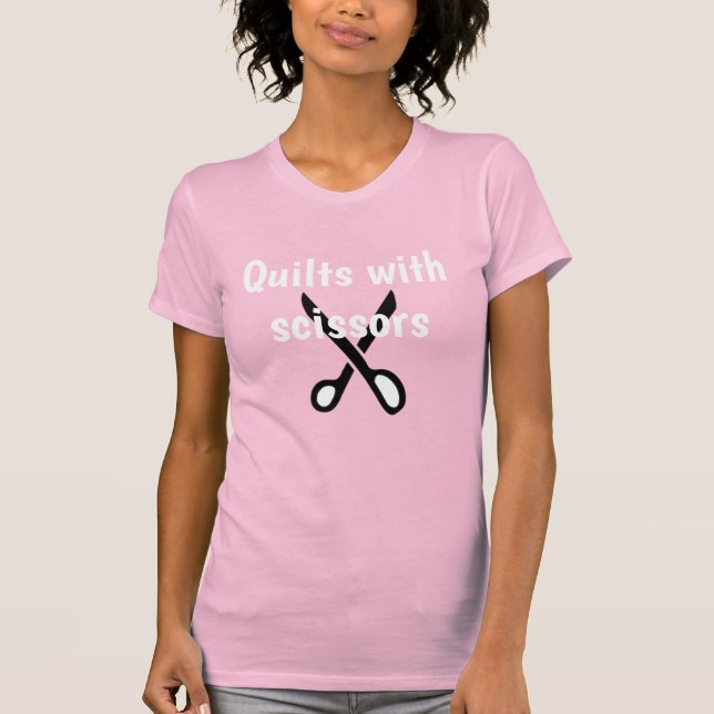 Tee de drôle Quilter, jolie T-shirt rose pâle (Devant)