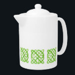 Teinture de porcelaine en CELTIC VERT<br><div class="desc">Le design de cette théière en porcelaine en CELTIQUE VERT KNOT est un dessin original en crayon de couleur de fils roving en laine vert flou enroulé dans un noeud celtique. * Les produits correspondants sont disponibles dans la catégorie KNOTS CELTIQUES de ma boutique. ** Si vous souhaitez transférer cette...</div>