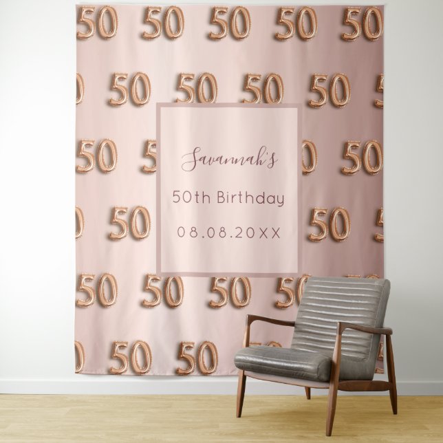 Tenture 50e anniversaire rose or rose monogramme luxueux (En situation)