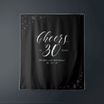 Tenture À la 30e année | 30e anniversaire noir et blanc<br><div class="desc">Cette tapisserie moderne est parfaite pour une fête d'anniversaire chic en noir et blanc. Vos invités apprécieront de prendre une photo avec ce fond de fête sophistiqué et se souviendront de votre journée spéciale. Le design présente une typographie élégante " À la 30e année " et des graphiques scintillants. Vous...</div>