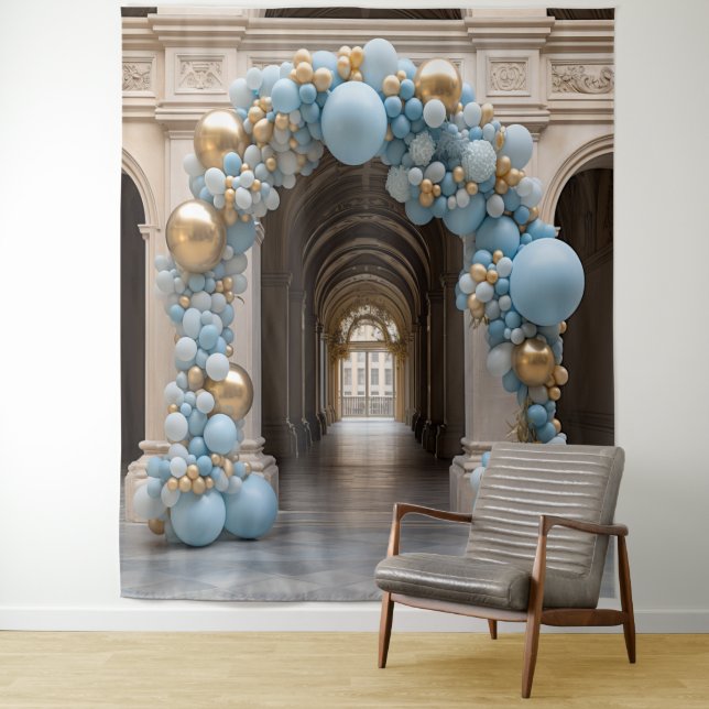 Tenture Arc de ballons bleu pastel suspendu (En situation)