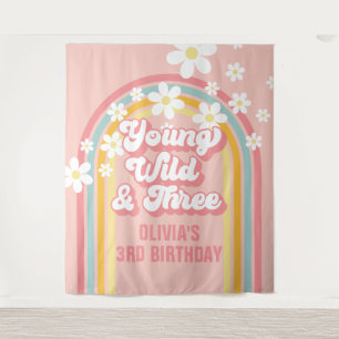 Tenture Arc-en-ciel Rétro Young Wild Trois 3e Anniversaire