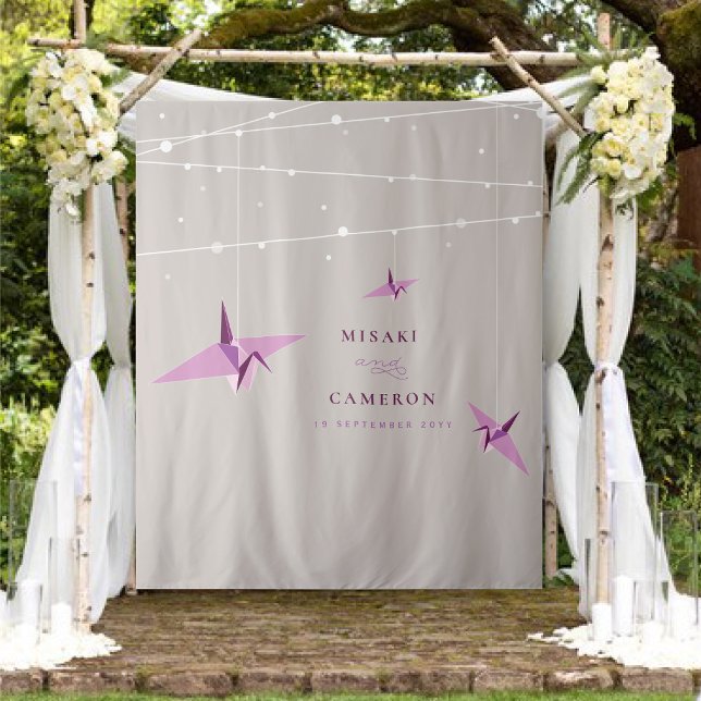 Tenture Arrière-plan photo du Mariage de grue en papier Or (Hanging Origami Paper Cranes & Fairy Lights Wedding Photo Backdrop Tapestry @ fatfatin_red_knot)