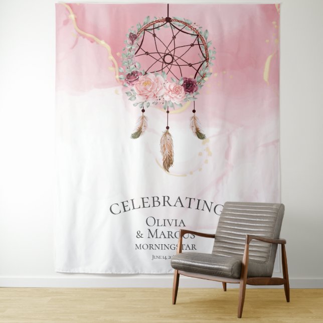 Tenture Attrape-rêve aquarelle rose écarlate bohème (En situation)