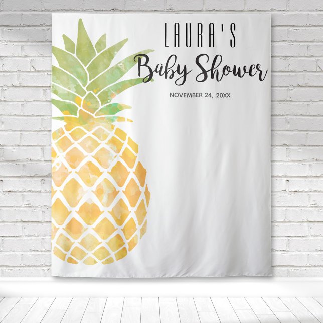Tenture Baby Shower Eau Tropicale Aquarelle Jaune Ananas (Pineapple baby shower with a large watercolor pineapple stencil on the side for a tropical backdrop.)