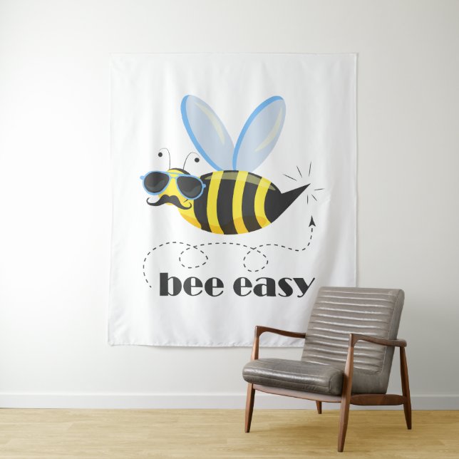 Tenture Bee caractère avec mustache lunettes de soleil Bee (En situation)