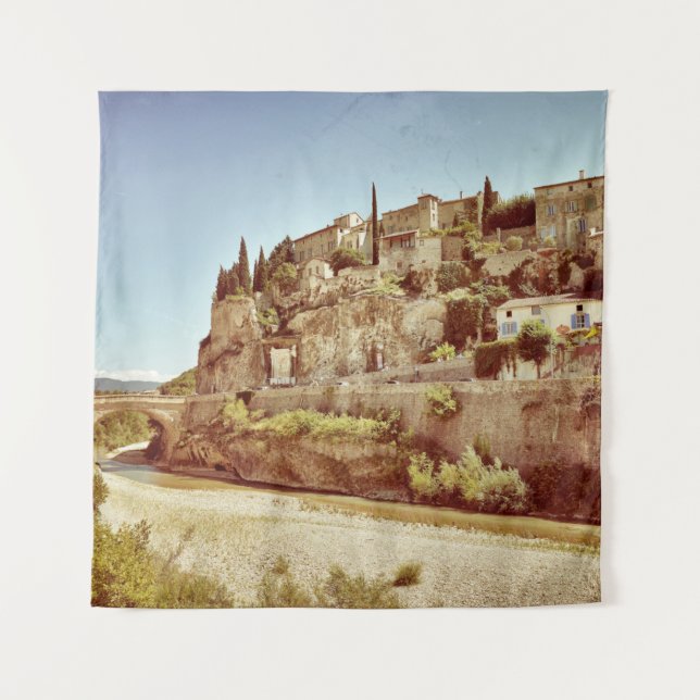 Tenture Bel village médiéval de Vaison la Romaine, P (Devant)