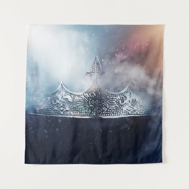 Tenture Belle reine et couronne royale (Devant)