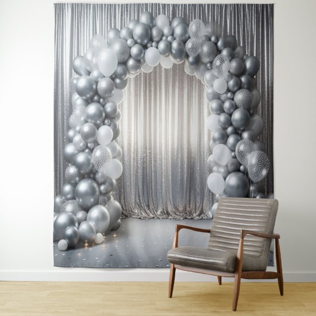 Tenture Belles teintes d'arche de ballons gris (En situation)