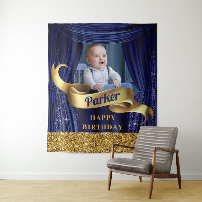 Tenture Bleu Royal Or Prince Joyeux Anniversaire (En situation)